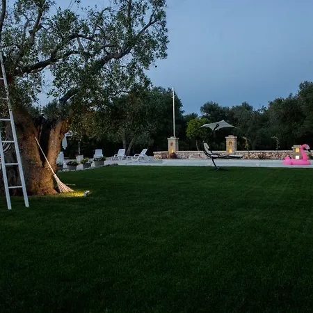 Trulli Olea Con Piscina דירה