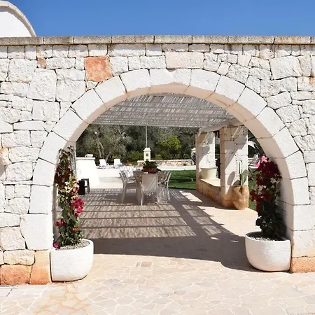 Trulli Olea Con Piscina דירה