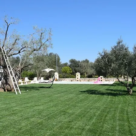 Trulli Olea Con Piscina דירה