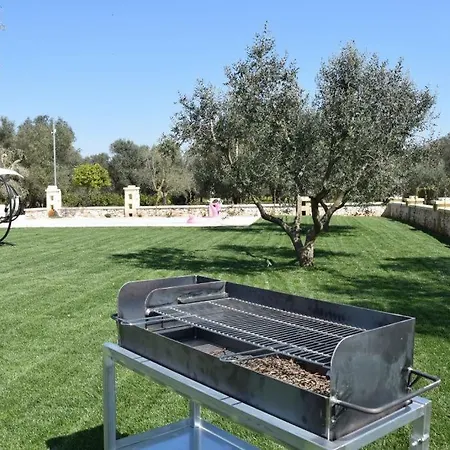 Trulli Olea Con Piscina