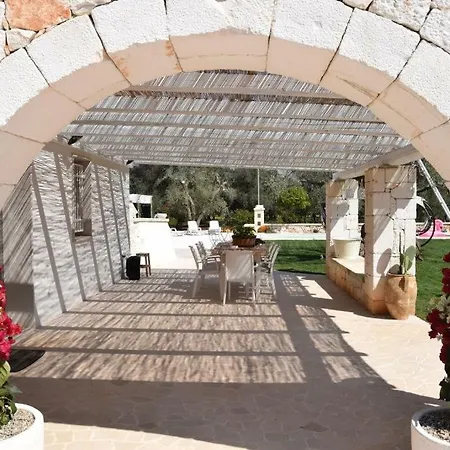 Trulli Olea Con Piscina דירה
