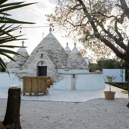 Trulli Olea Con Piscina דירה
